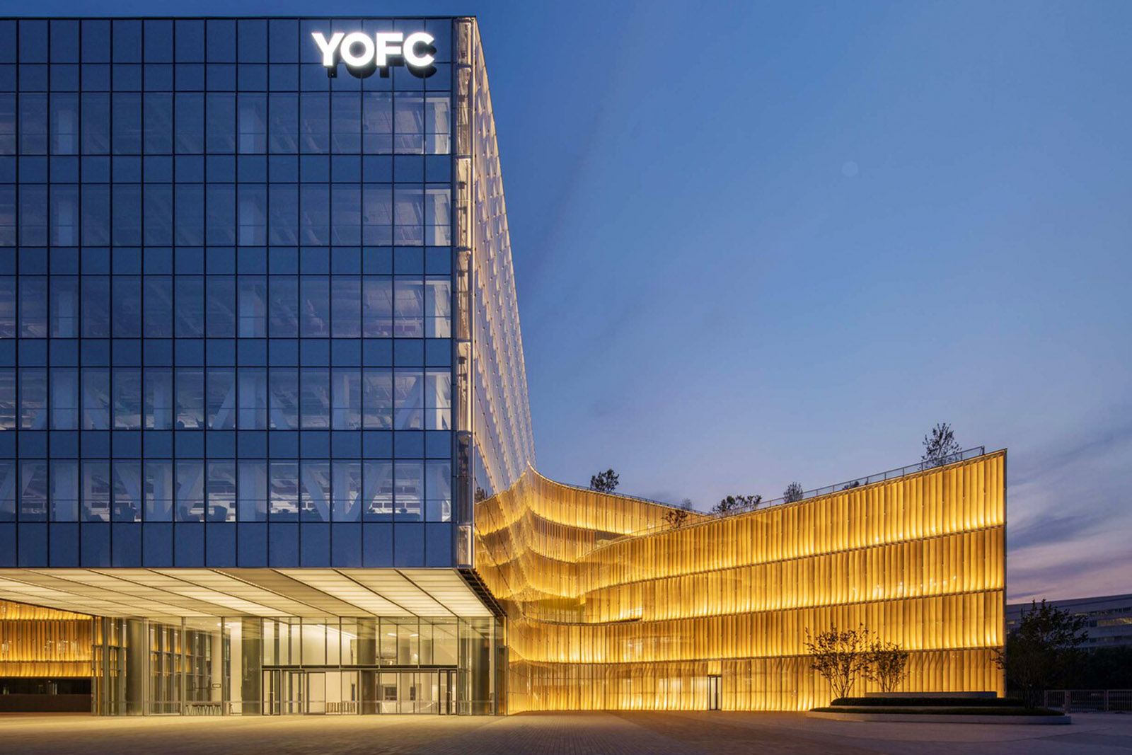 YOFC Headquarters facaded - Expaned metal mesh -12YOFC Headquarters facaded - Expaned metal mesh -1 